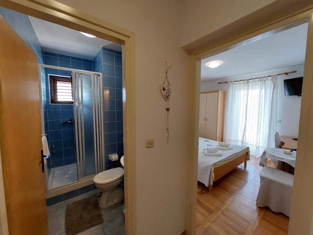 Apartmani Rahela Водице Екстериор снимка