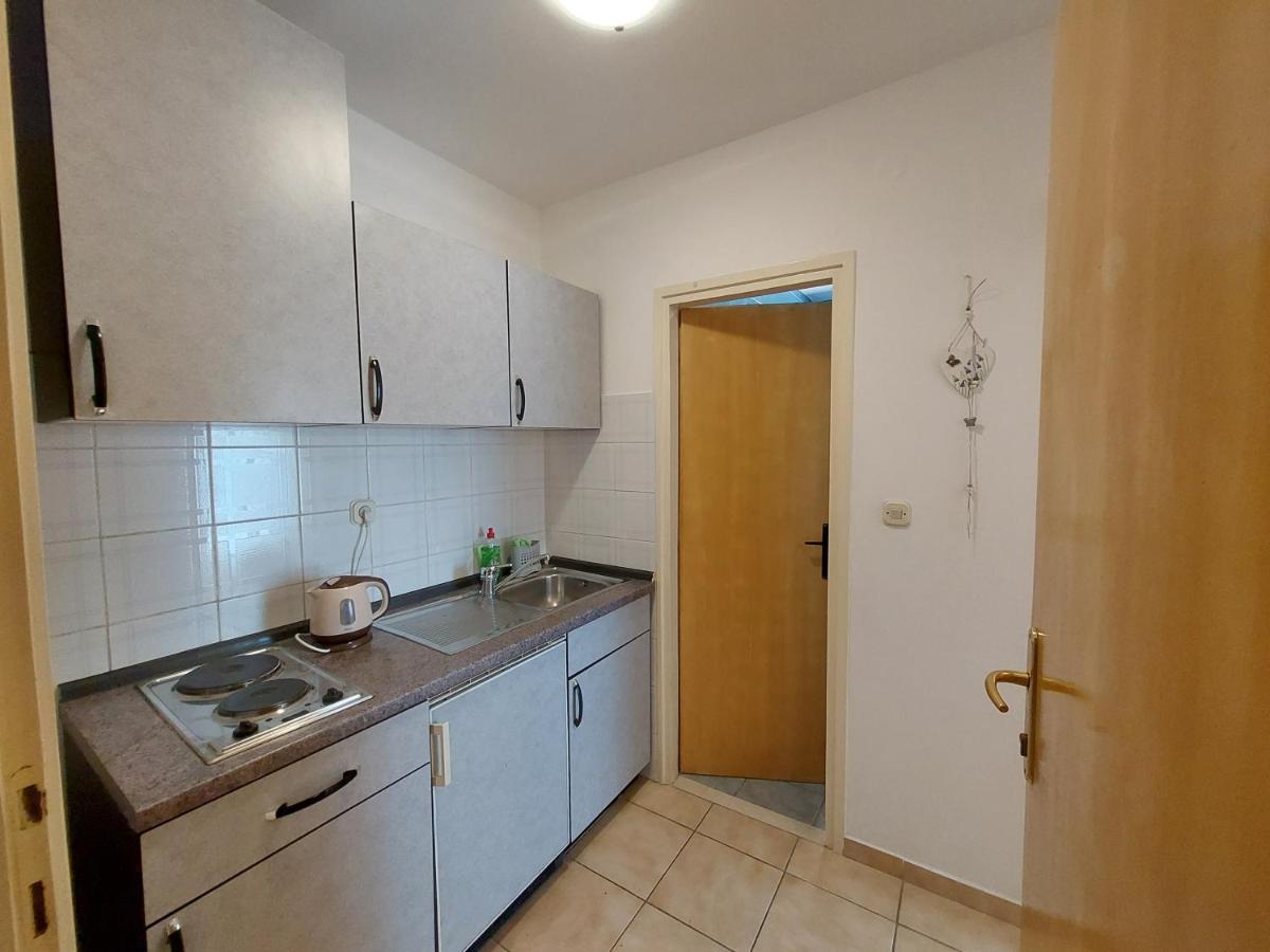 Apartmani Rahela Водице Екстериор снимка