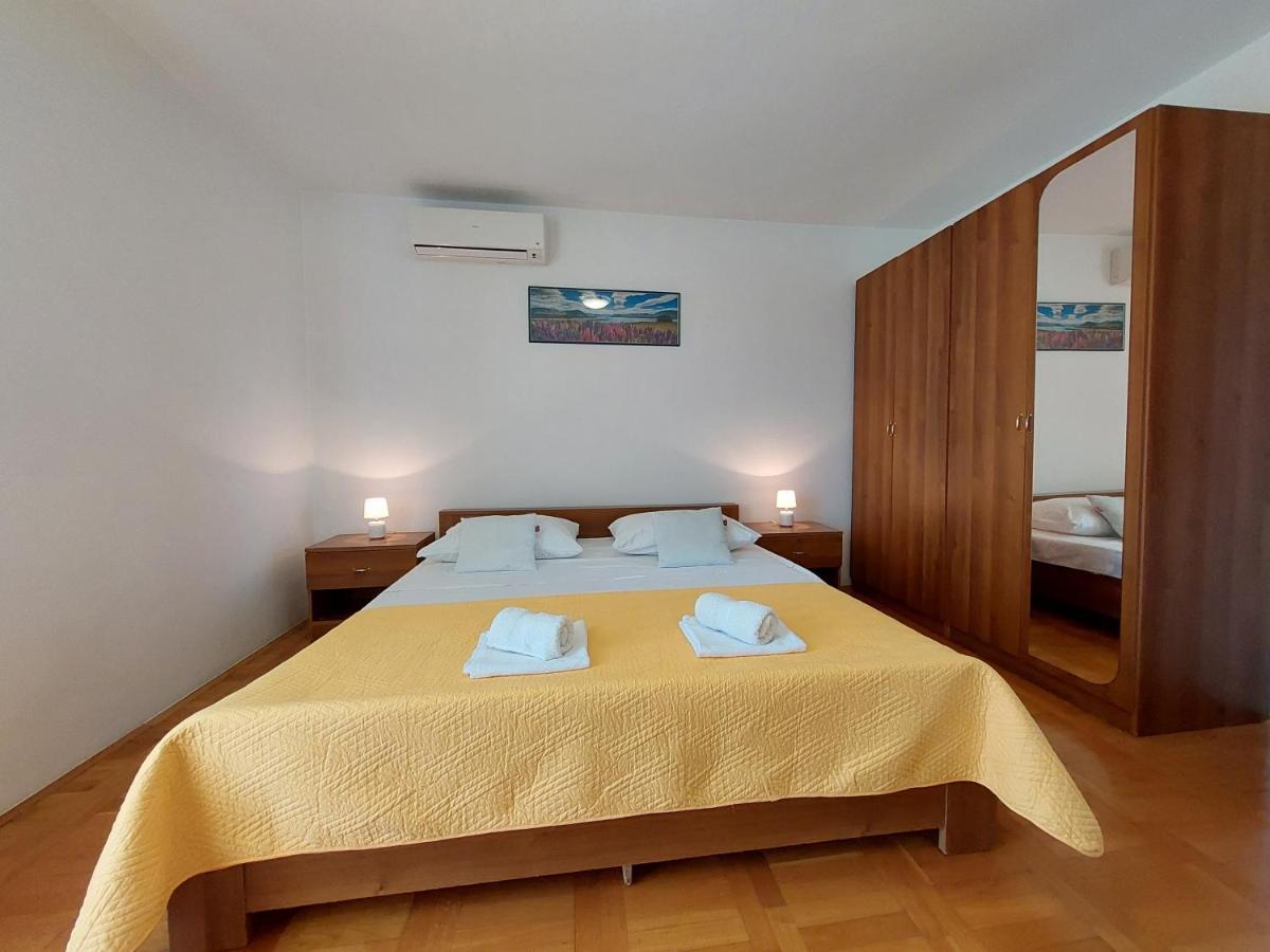 Apartmani Rahela Водице Екстериор снимка